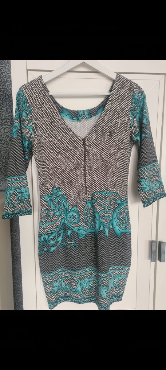 Rochie de zi.      .