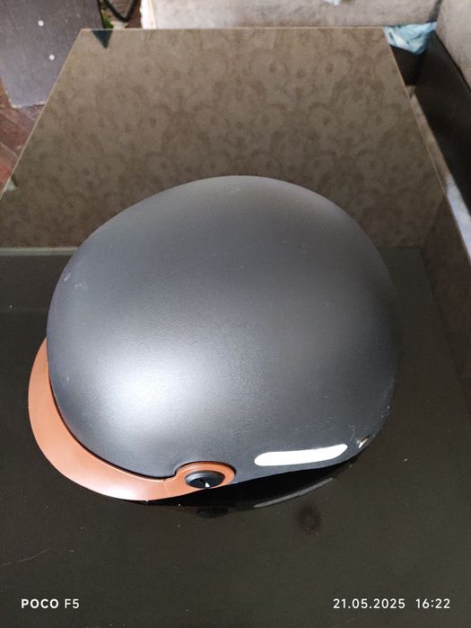 Шлем для скутера, велосипеда.