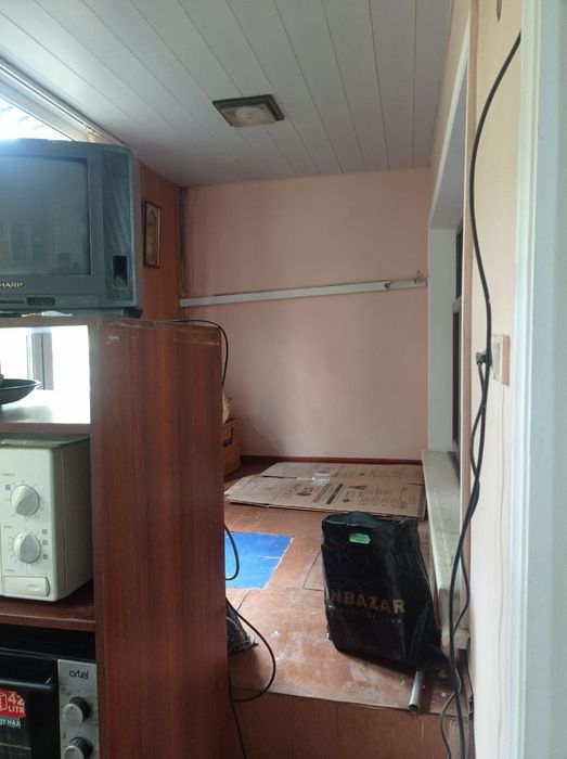 Юнусабад 4 квартал  Продается квартира  3/3/4