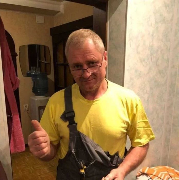 Чистка засора и установка унитаза быстро качественно. Сантехник!