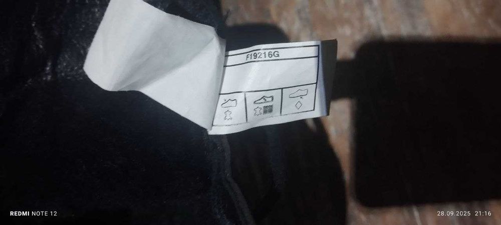 Pantofi barbati marca UGG