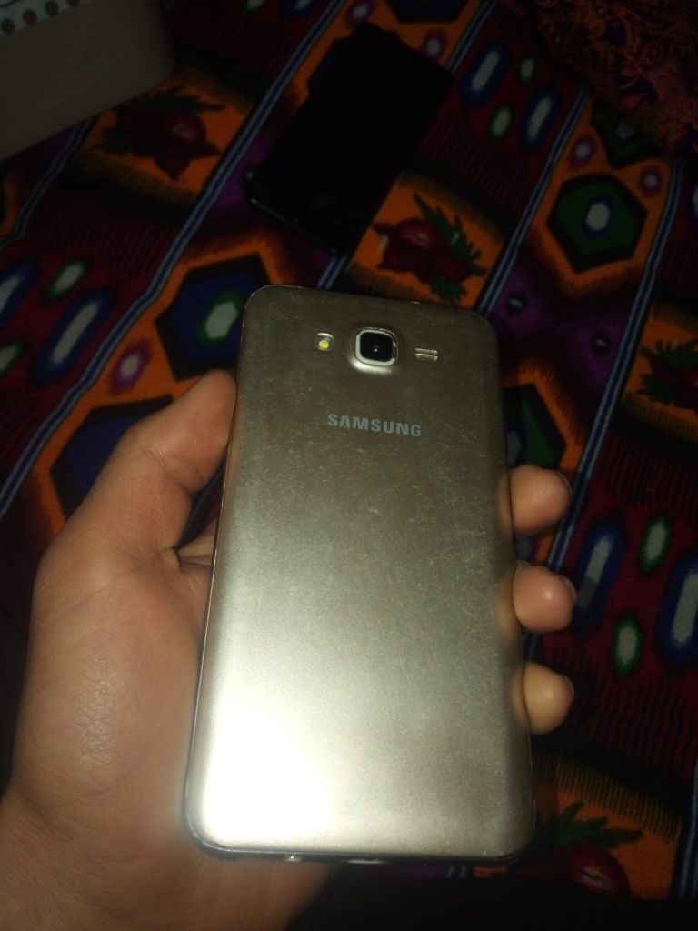 Samsung j7 neo 16gb