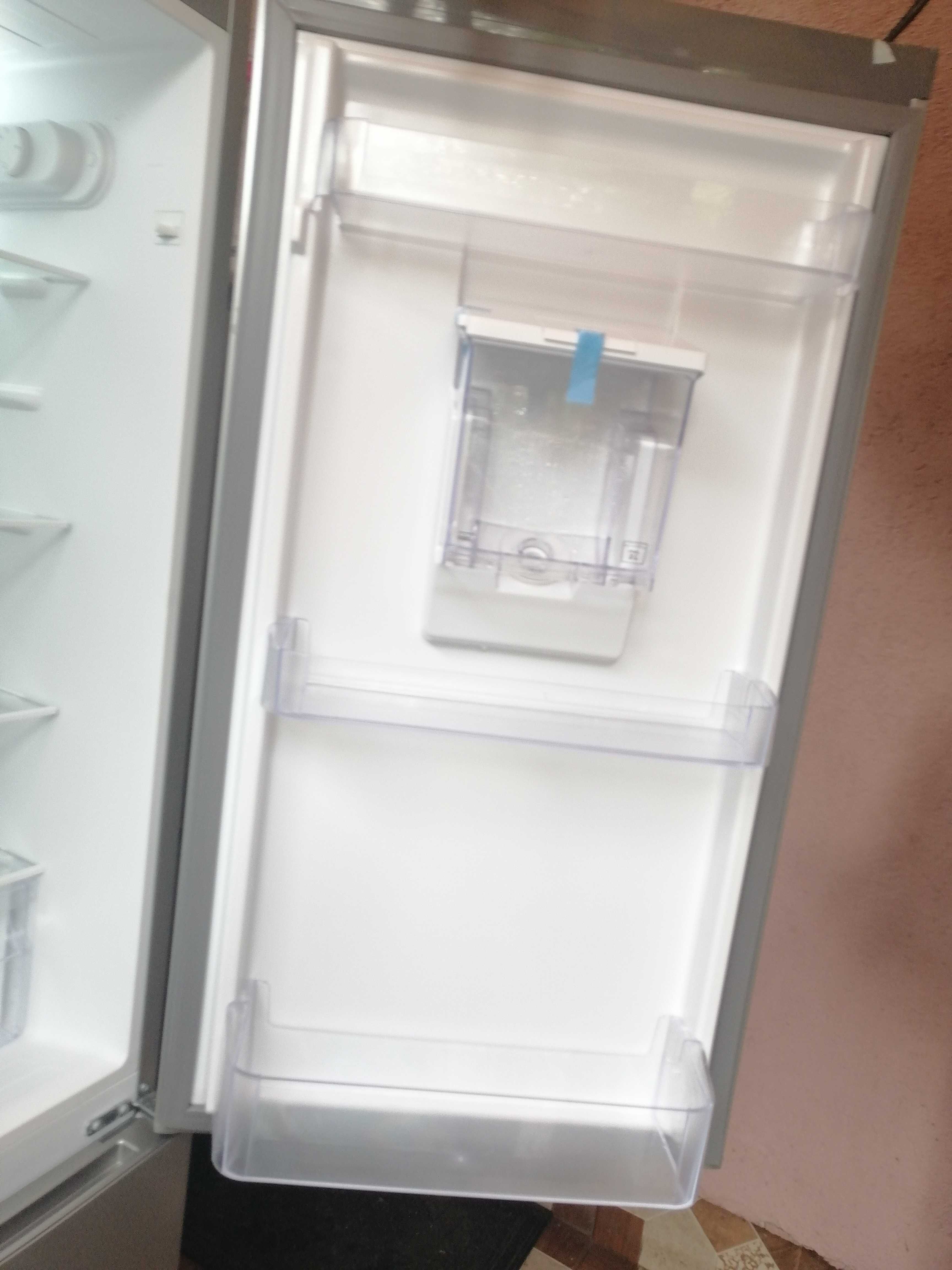 Combina frigorifică Heinner in garanție