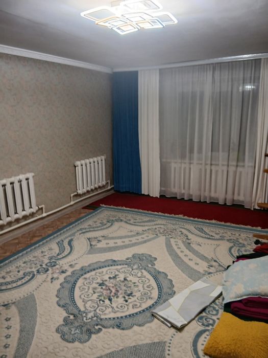 Продам 2-х квартиру в районе кирпичного возле школы 18