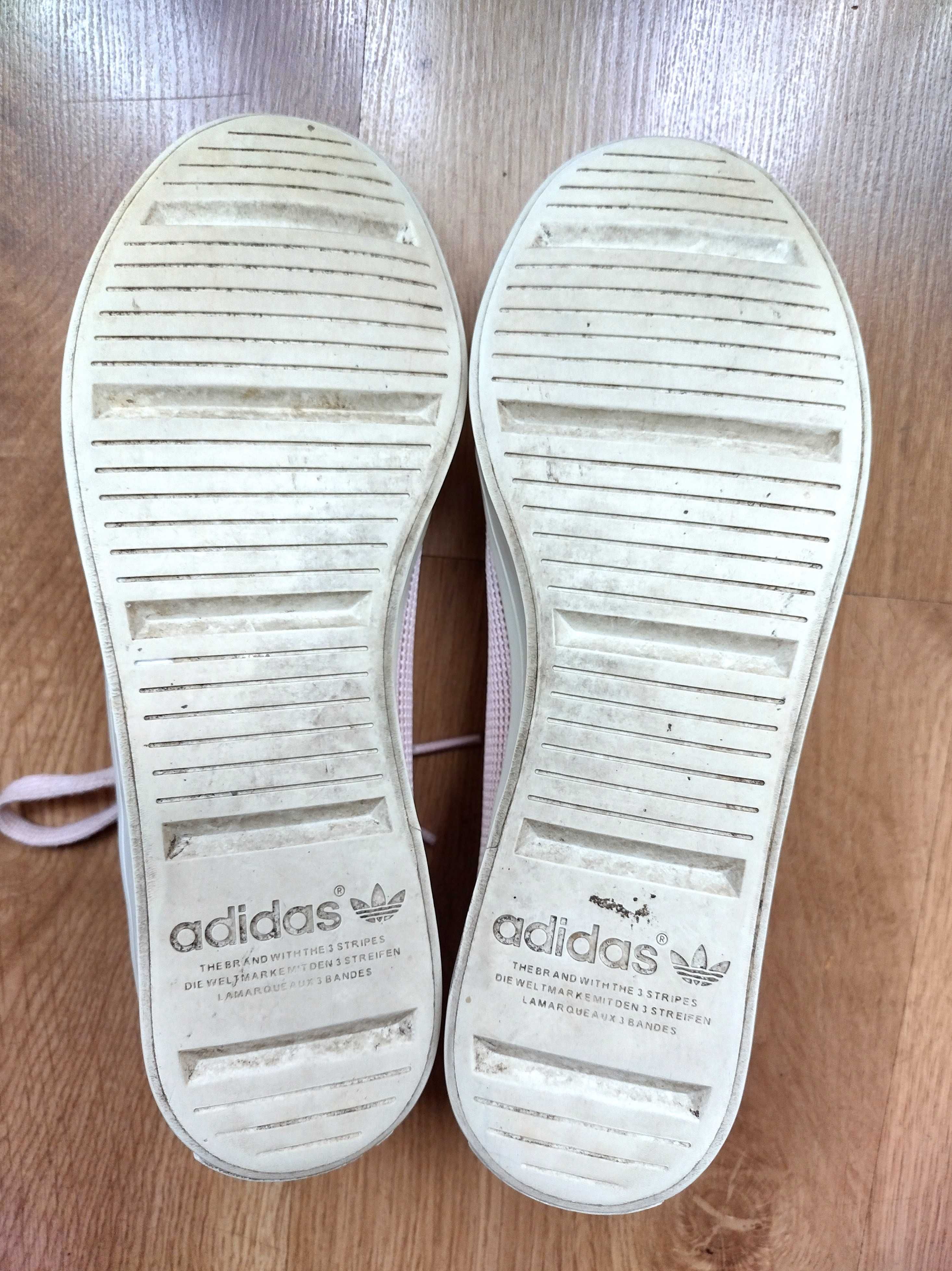 Adidas - дамски кожени маратонки №39