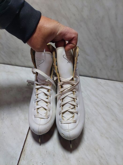 Patine gheata 504 patinaj artistic Bladerunner marime 35 ( 22 cm)