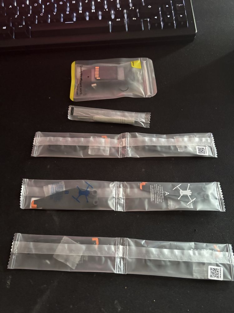 DJI mini 4 pro fly more combo с подарък 256GB sd card!
