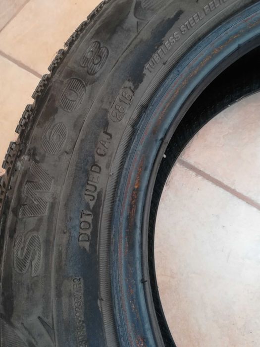продавам зимни гуми 14 цола