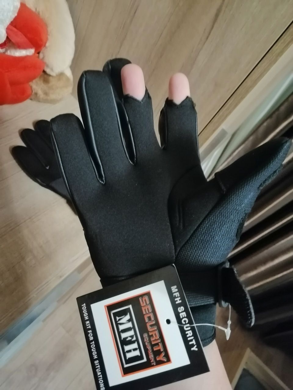 Чисто нови тактически ръкавици