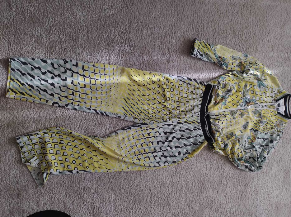 Олекотено яке Marc Cain, размер 38 или n3