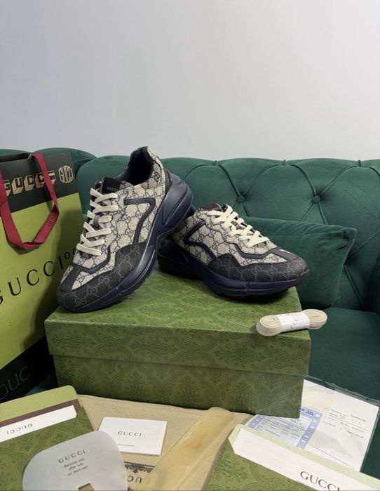 Adidasi gucci full box