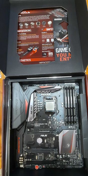 Placa de bază MAXIMUS VIII HERO +16 ram+ procesor, cooler, tastatura