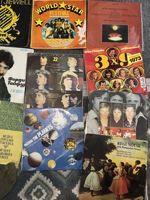 Colectie viniluri pick-up , populara , straina , povesti