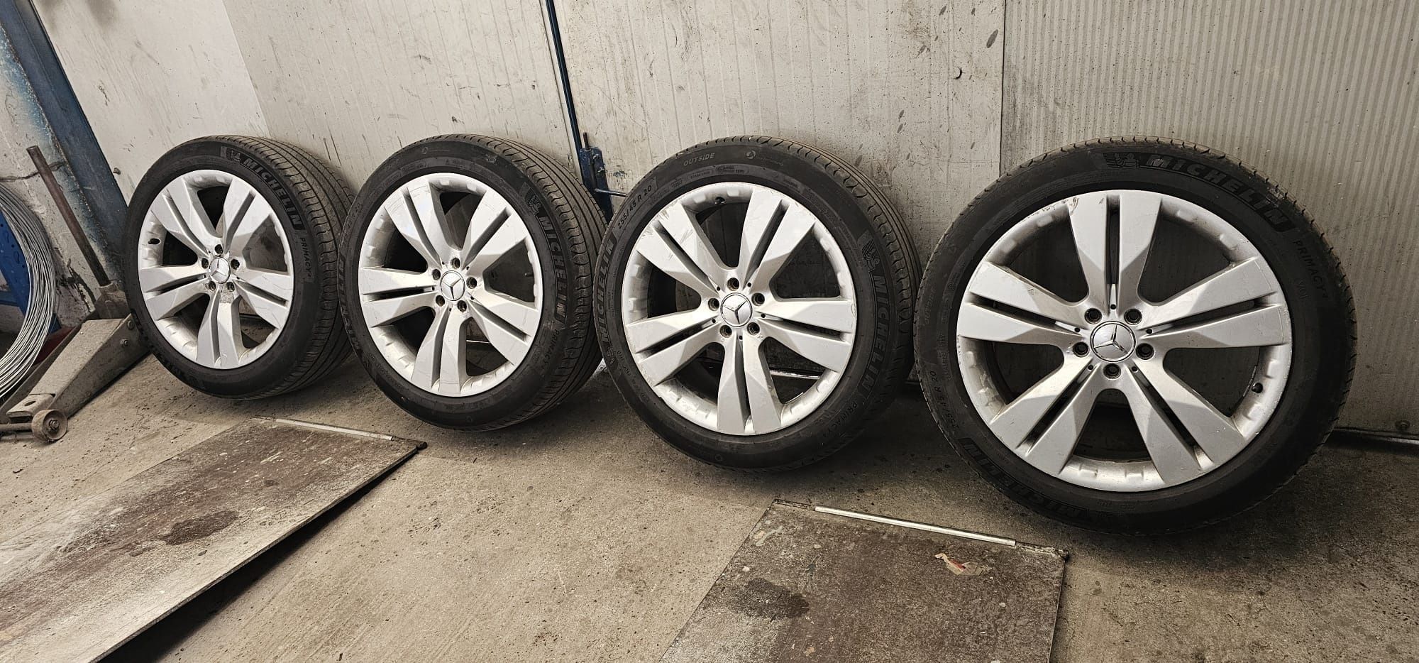 Jante cu cauciucuri 255x45 R20 Mercedes ML