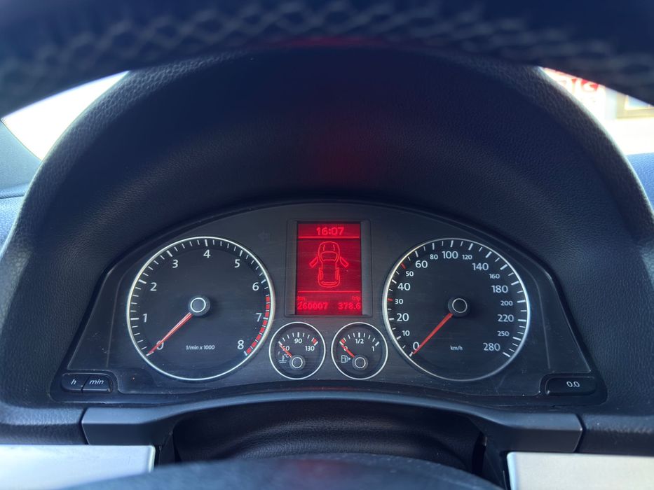 Volkswagen Scirocco 2009 1.4 tsi 160 cp