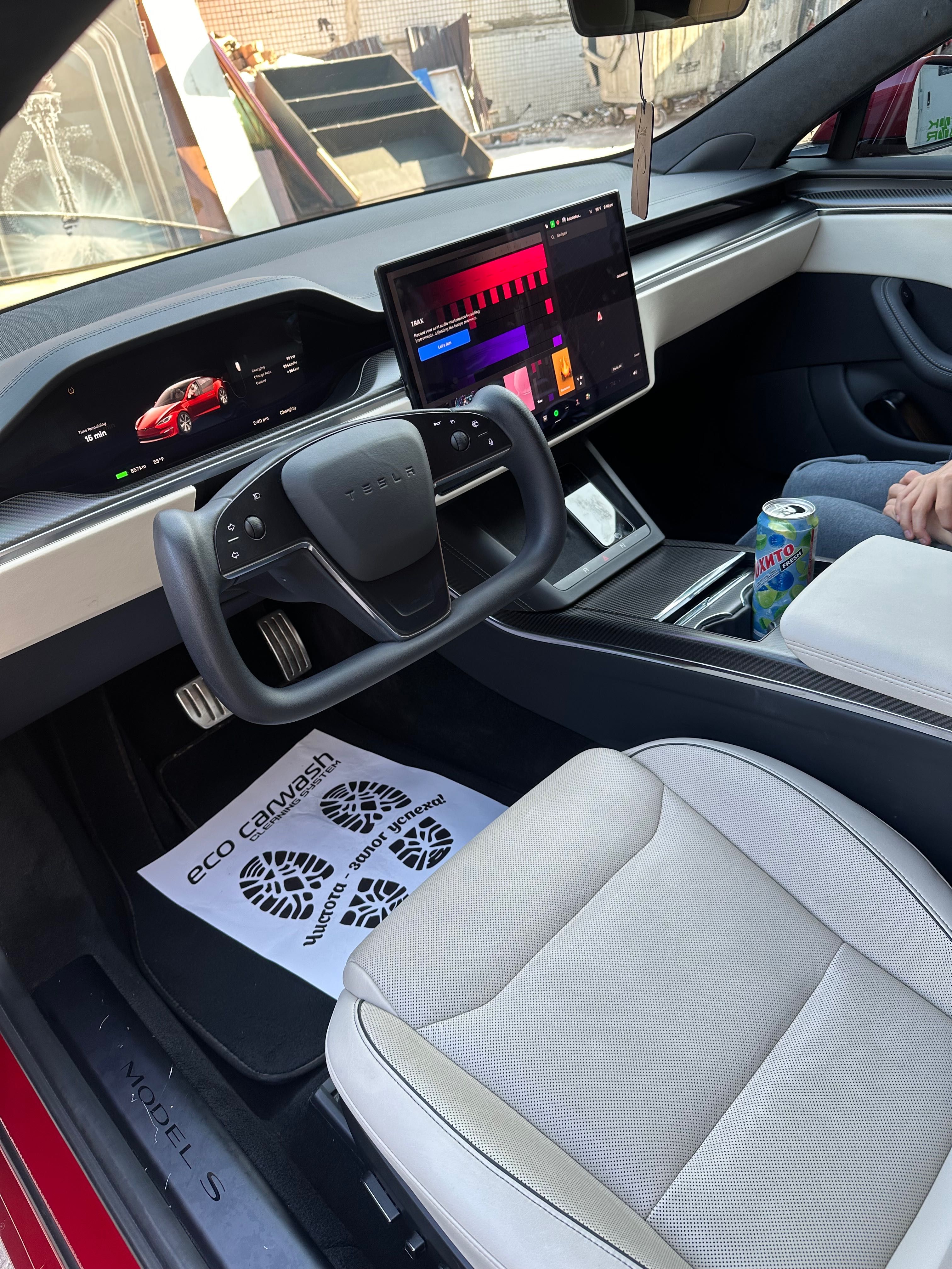 Tesla Model S Plaid