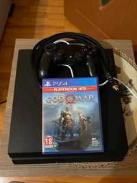 Playstation 4           550 lei