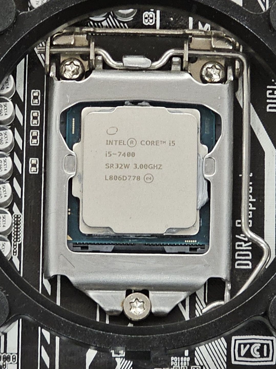 Combo Motherboard Asus Prime Z270-P + Procesor Intel Core I5-7400 +