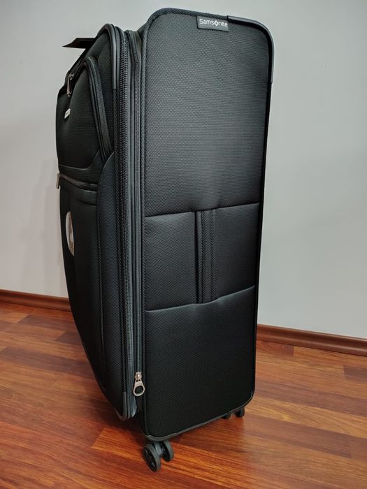 Vând valiză Samsonite