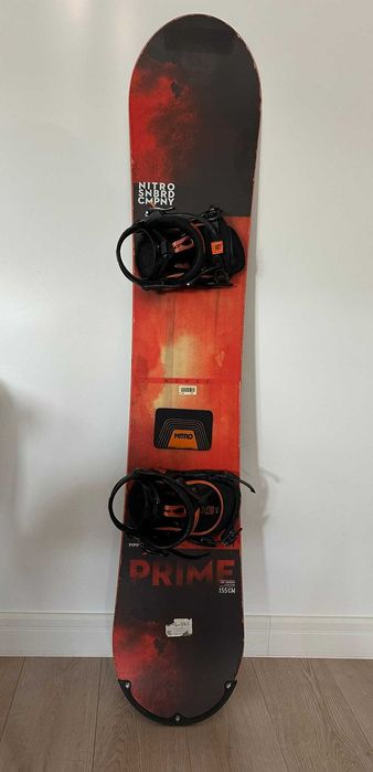 Snowboard Nitro Prime 155 cm + legături S/M