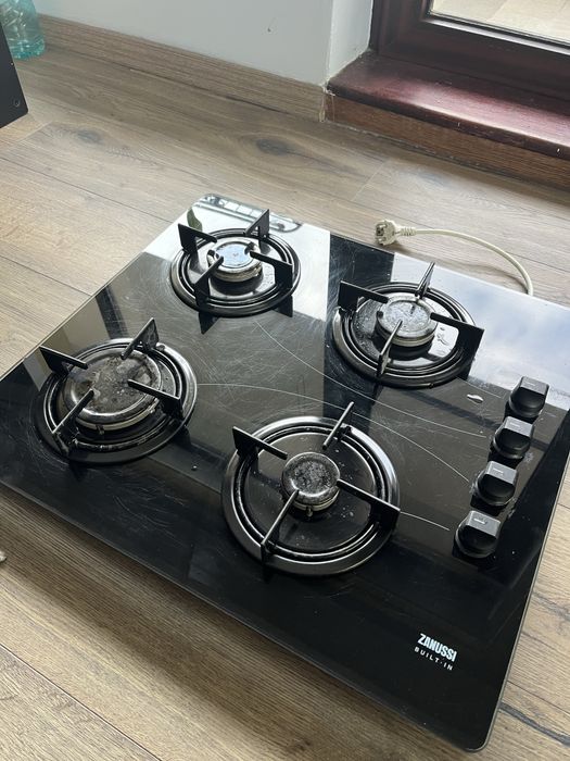 Plita incorporabila pe gaz Zanussi ZGG646ITN