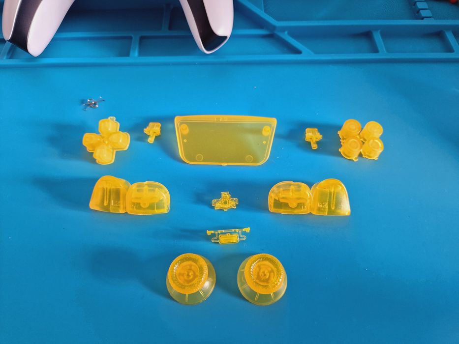 Customizare modificare controllere joystickuri PS5 DualSense