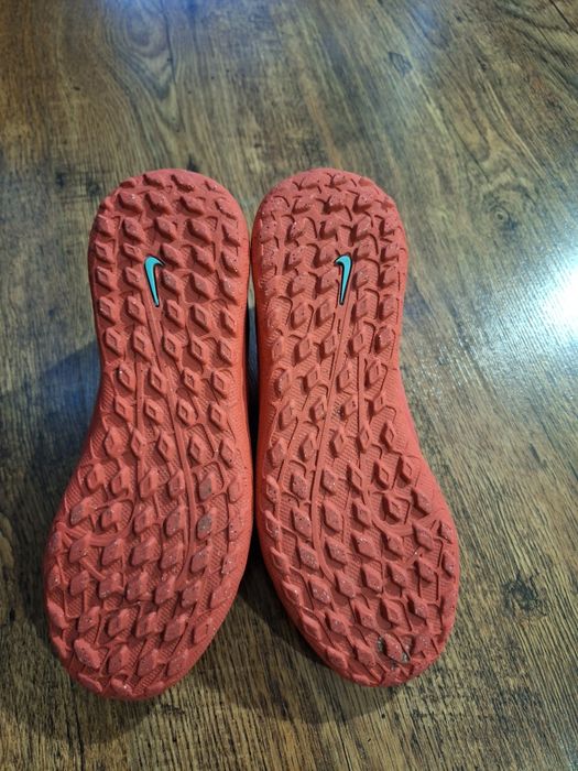 Детски футболни обувки / стоножки Nike N36