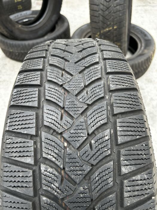 2бр Зимни гуми Dunlop 215/60R17
