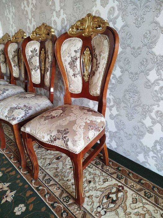 Стол стул сотилади