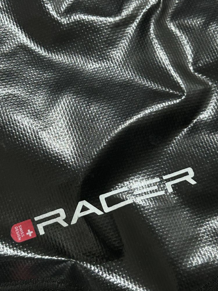 Водоустойчива чанта за лаптоп кожена RACER Swissmade 100% waterproof
