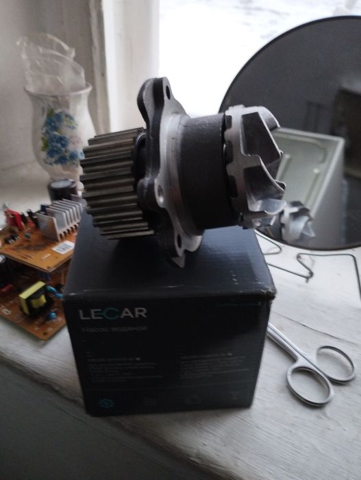 Продам помпа для приоры заводская