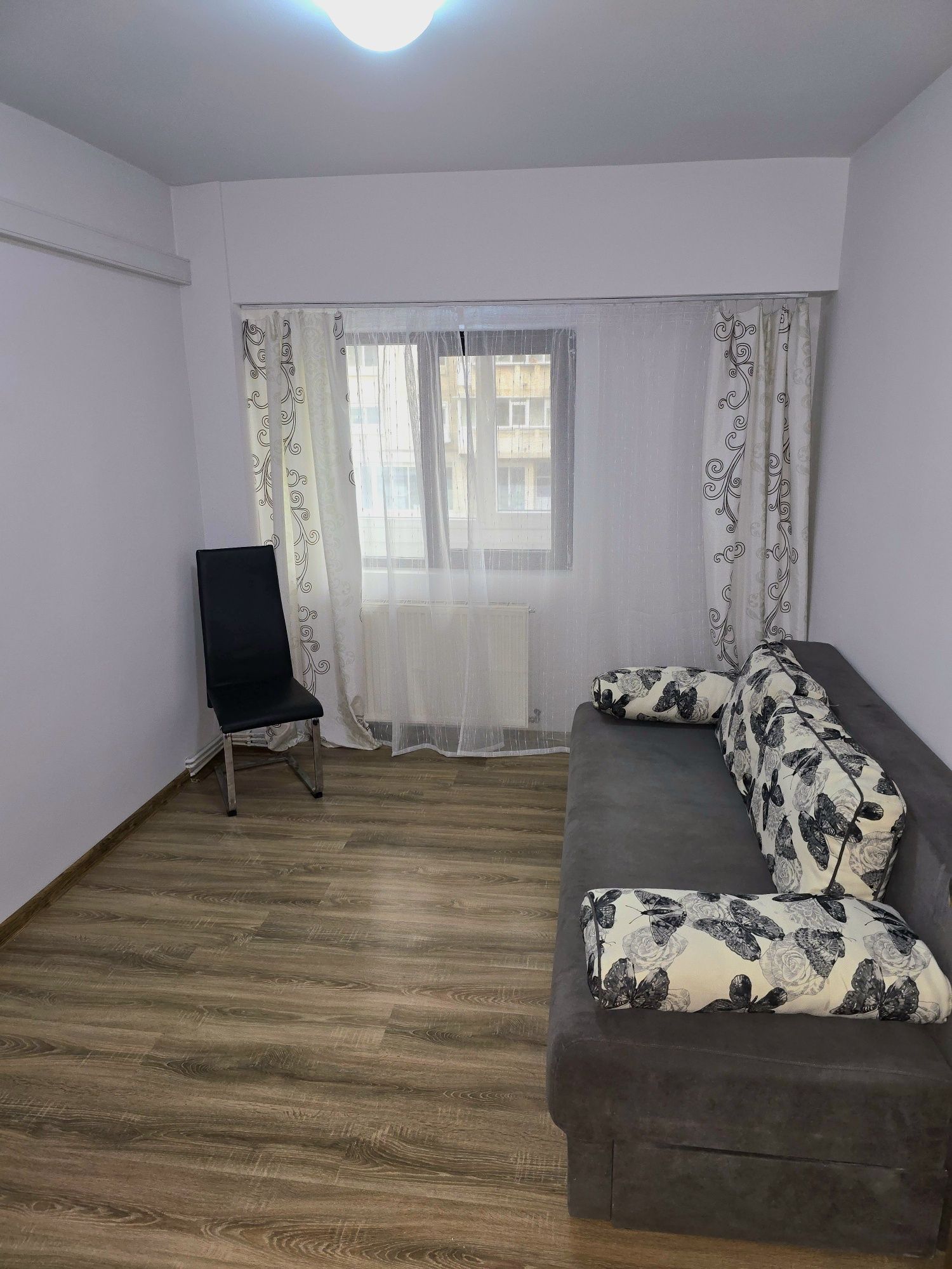 Apartament de închiriat în Pacurari, 3 camere decomandat