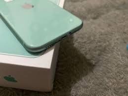 iPhone 11 64gb (green)