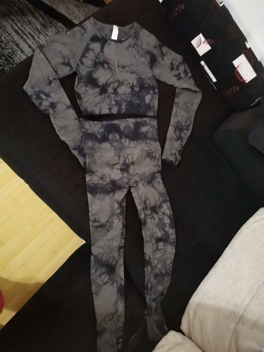 Дамски спортни дрехи