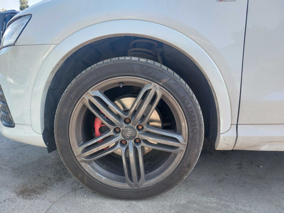 На Части:Audi Q3 8U Facelift 2.0 TDI 150 кс 2015 S-line Ръчни скорости