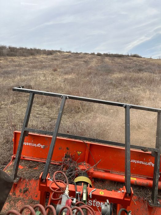 Prestări servicii defrisat