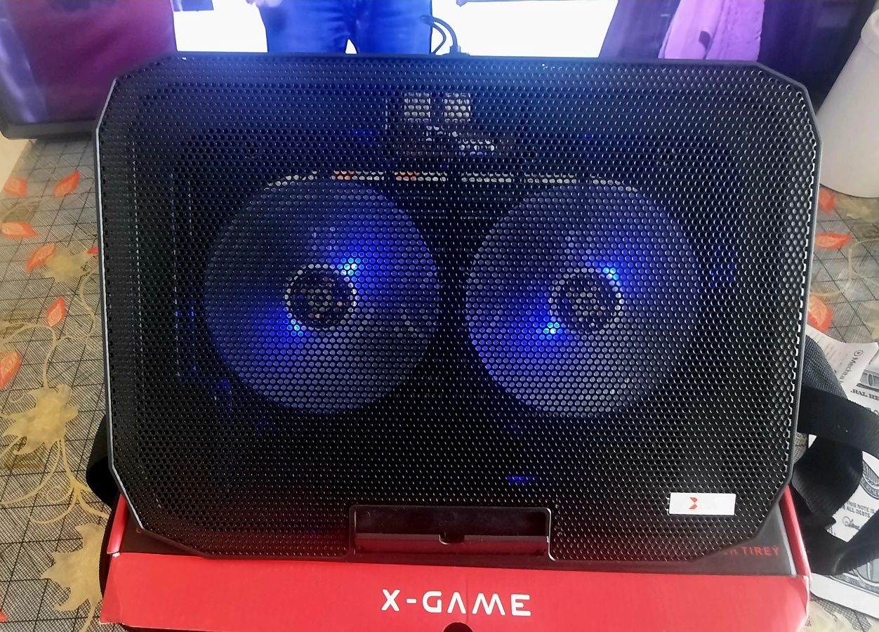 Подставка(вентелятор) для ноутбука  X Game X6, в отличном сост. 5500т