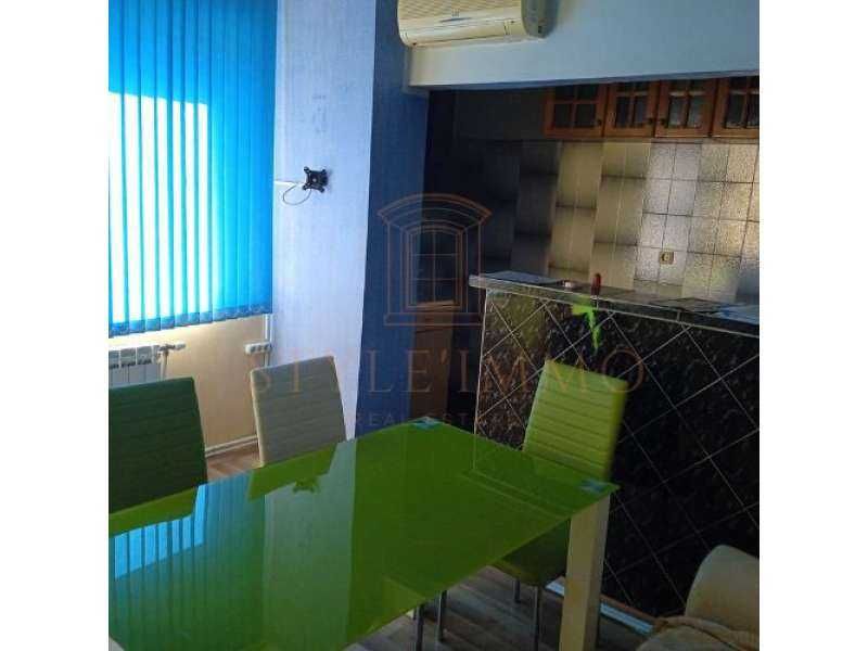 Продава се Тристаен апартамент в Разград, Център - 96 кв.м за 1169 €/кв.м - Снимка #2