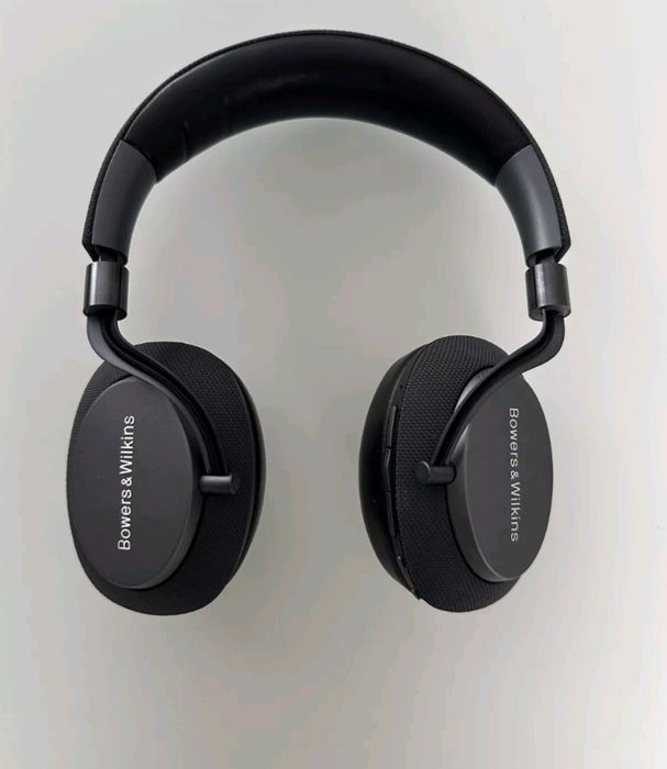 Casti Bowers & Wilkins PX Noise Cancelling Wireless 

Produ