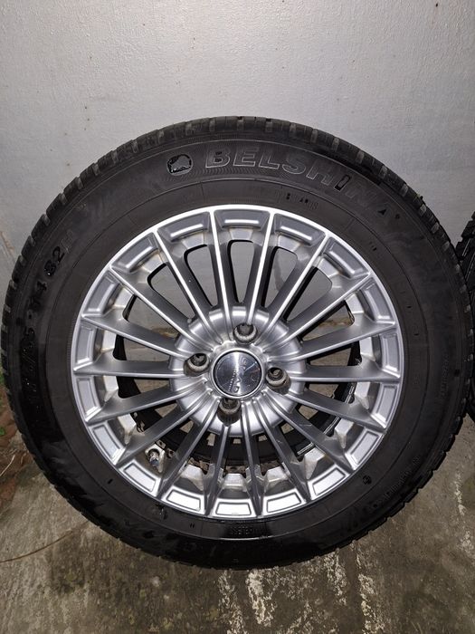 Балоны летние  с дисками резина новая