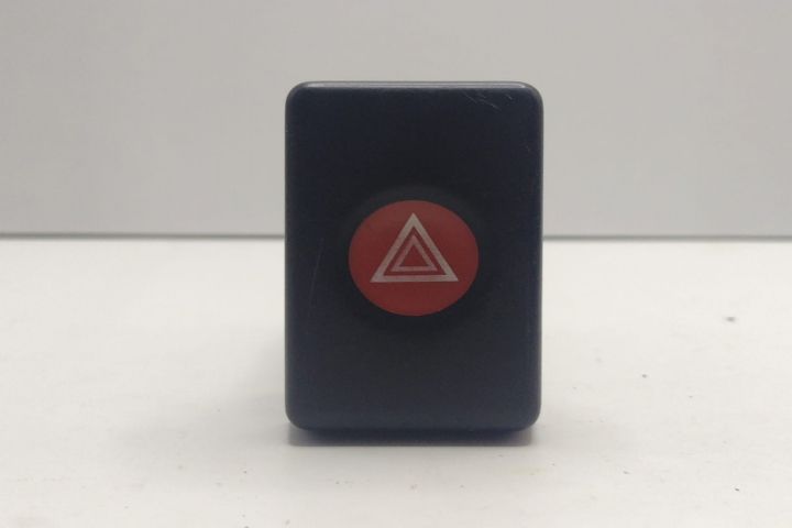 Buton Avarie 213181 / 213181A / 01525177 / 0152517701 / 2517701 / A70