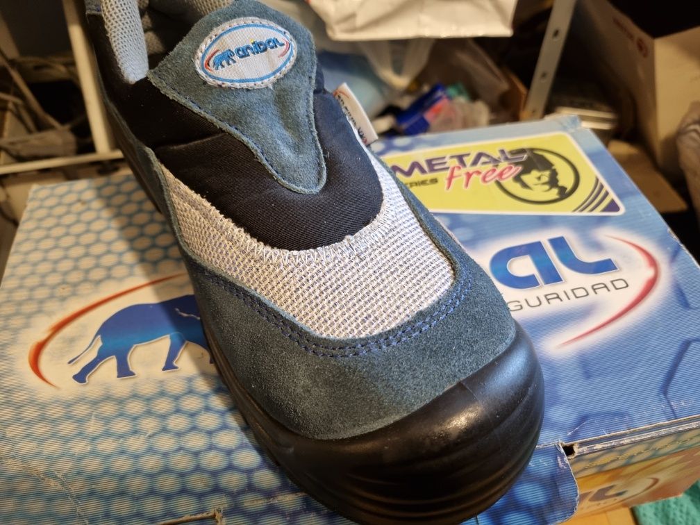 Pantofi protectie mărime 43 și 45