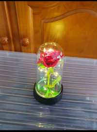 Trandafir artificial cu luminițe
• Noi, sigilate!!