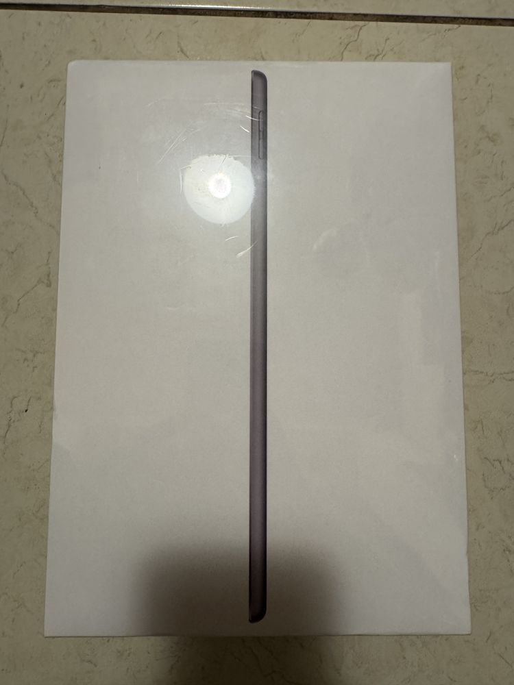 iPad (9th Generation) Wi-Fi + Cellular 64gb Space gray ,sigilat