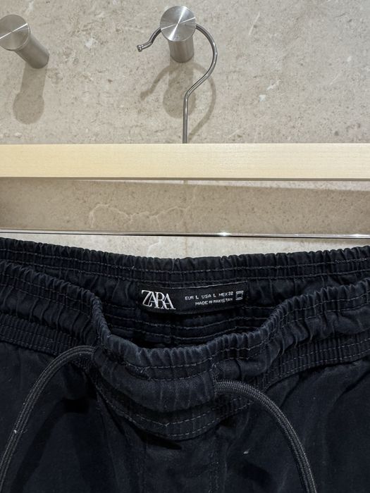 Мъжки панталон на Zara