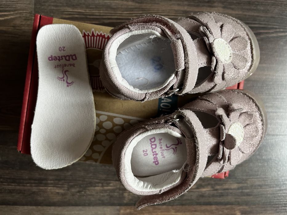 DD step боси обувки за прохождане