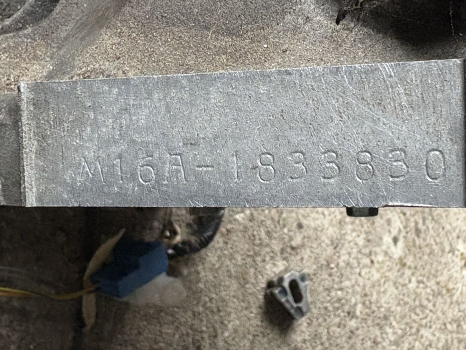 Suzuki SX4 S-Cross 2013 година 1.6i бензин 120 кс Двигател Тип M16A