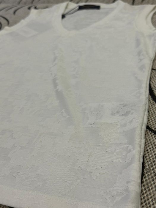 Maieu Louis Vuitton alb nou