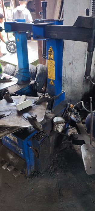 Шиномонтажный станок 380В б/у