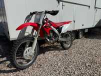 Honda CRF 250R - Motocros, 4T, în stare bună